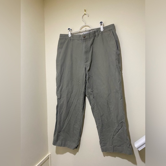 Columbia Dark Khaki Beige Cargo  Pants size 38 lots of pockets concealed pockets - Picture 2 of 16